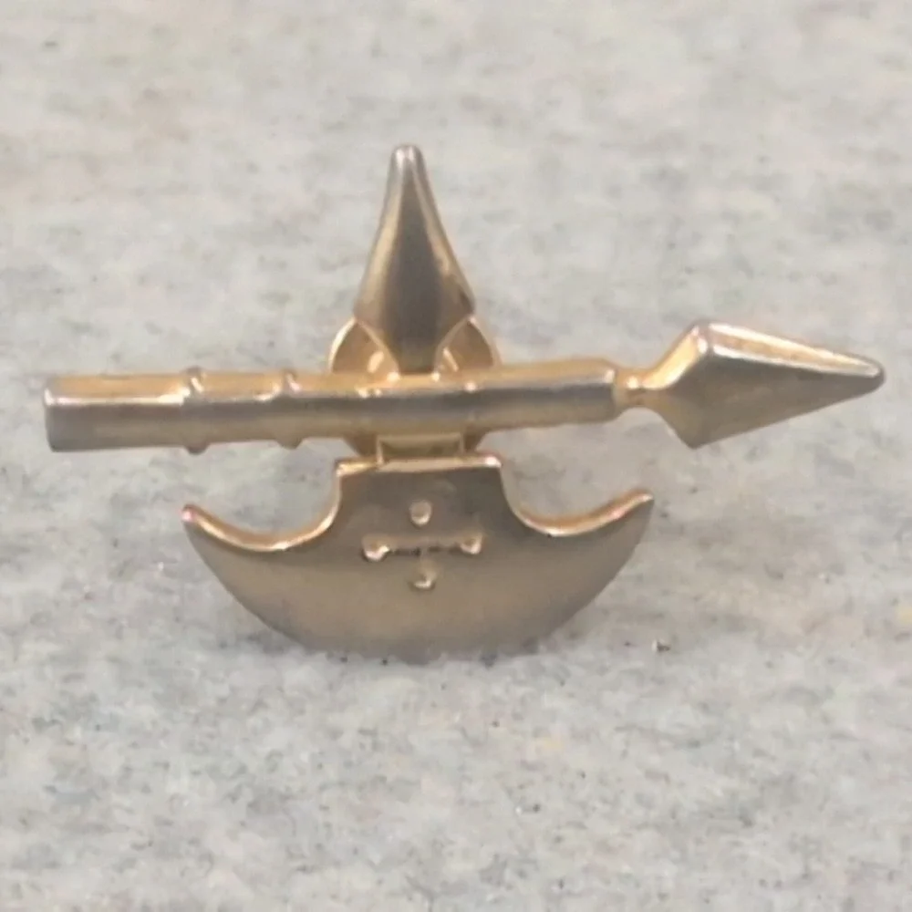 Hickok Mfg Co Usa Gold Tone Halberd Axe Spear Cufflinks - Picture 1 of 4